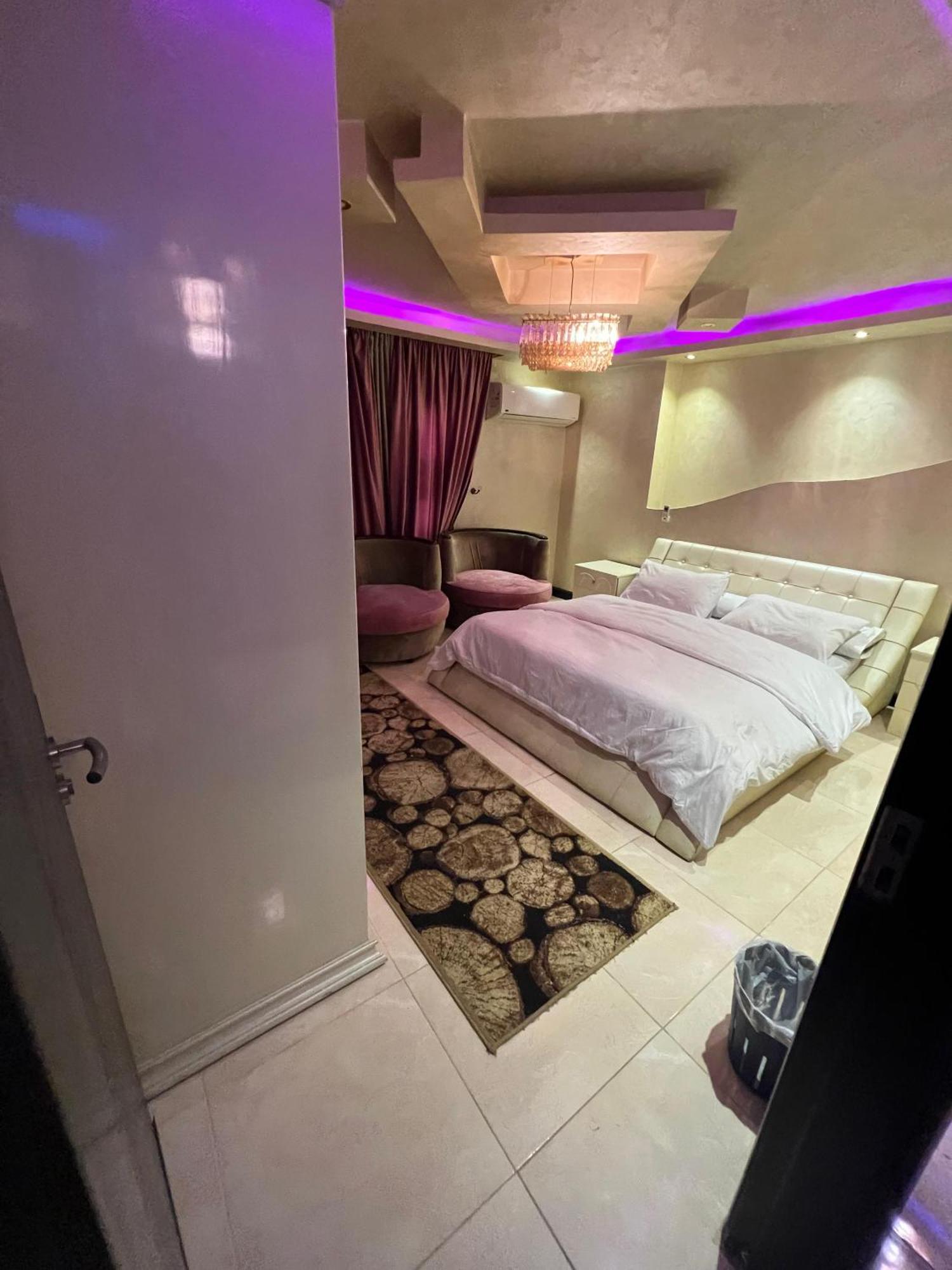 Apartment For Daily Rent *
